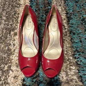 Red Bandolino Heels Size 8M